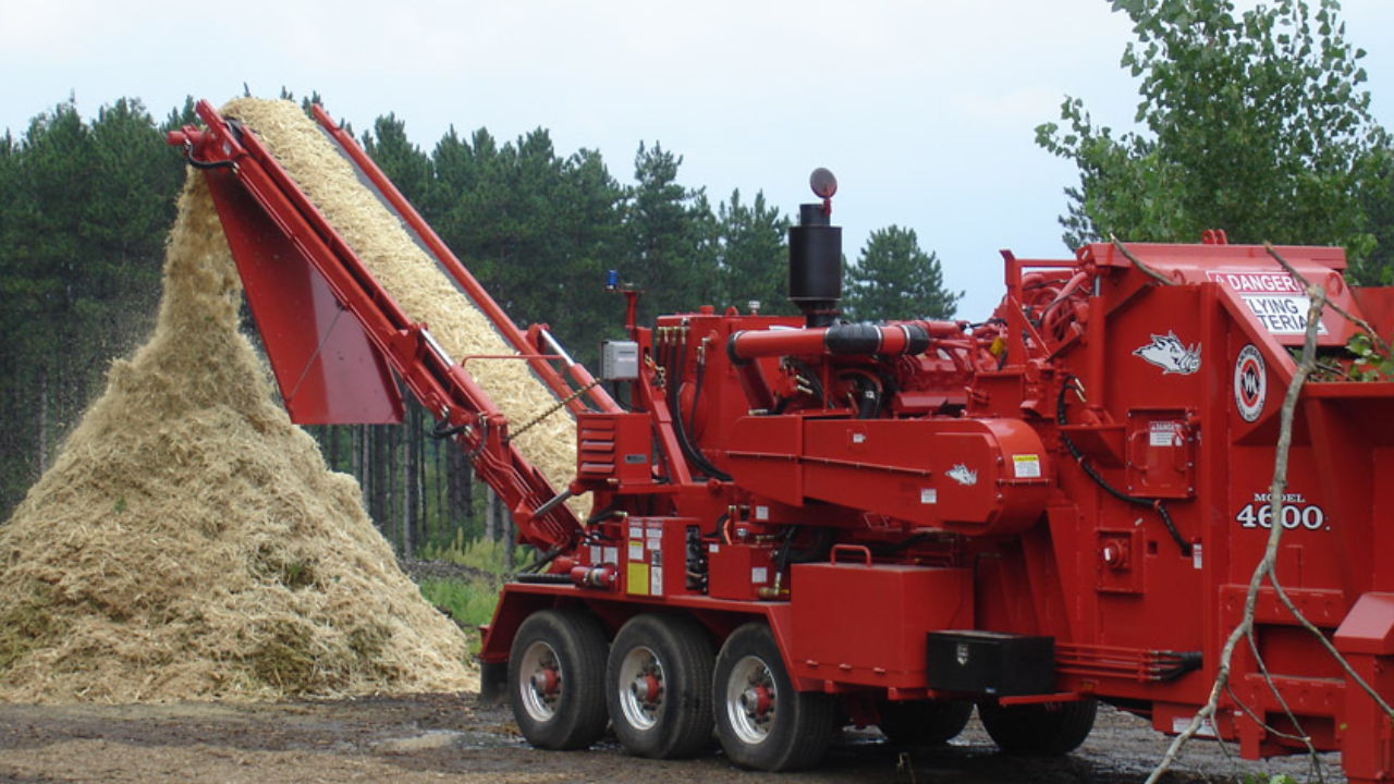 What Are Primary Functions Of The Chipper Blade?